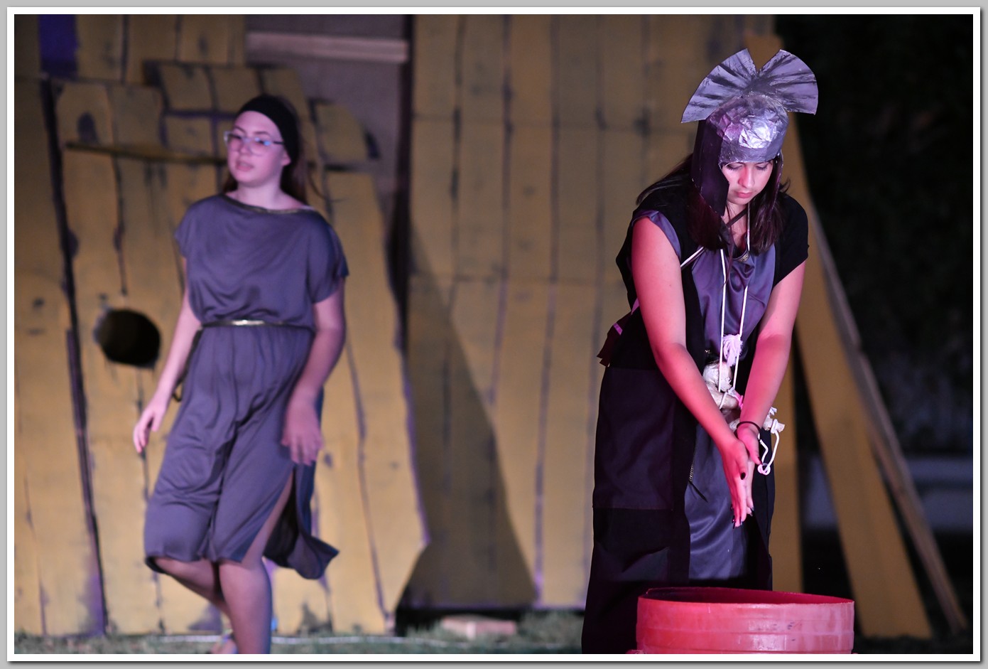 Θεατρική παράσταση 'Ειρήνη' του Αριστοφάνη