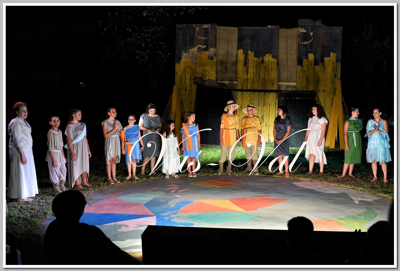 Θεατρική παράσταση 'Ειρήνη' του Αριστοφάνη